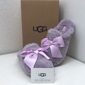 NWT - Ugg Addison Bow Slippers